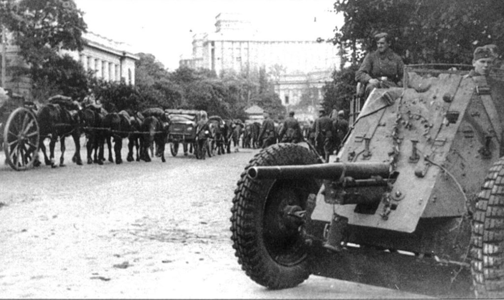 Battle of Kiev WW2 - 1941 - Real History Online